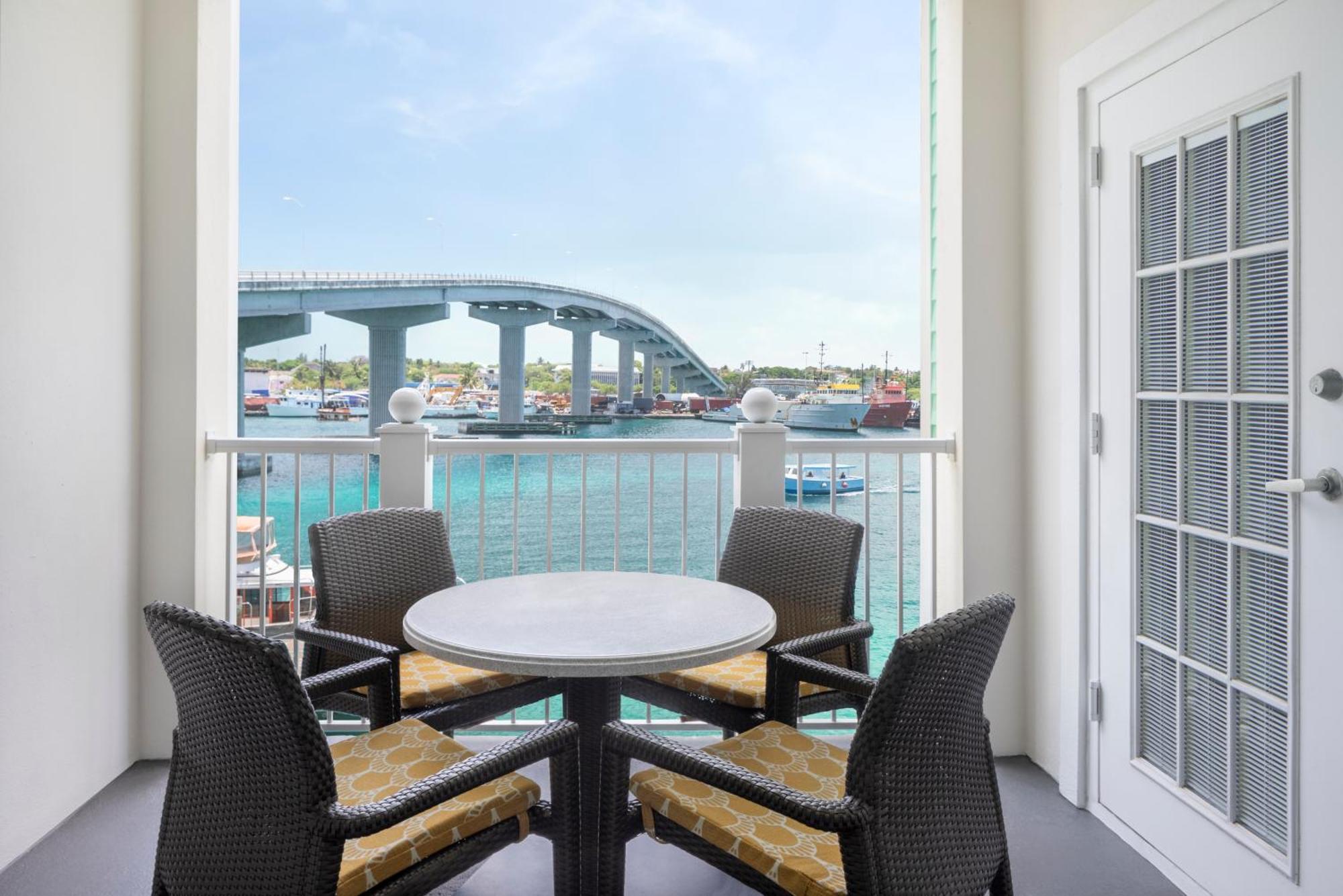 Harborside Atlantis Hotell Nassau Exteriör bild